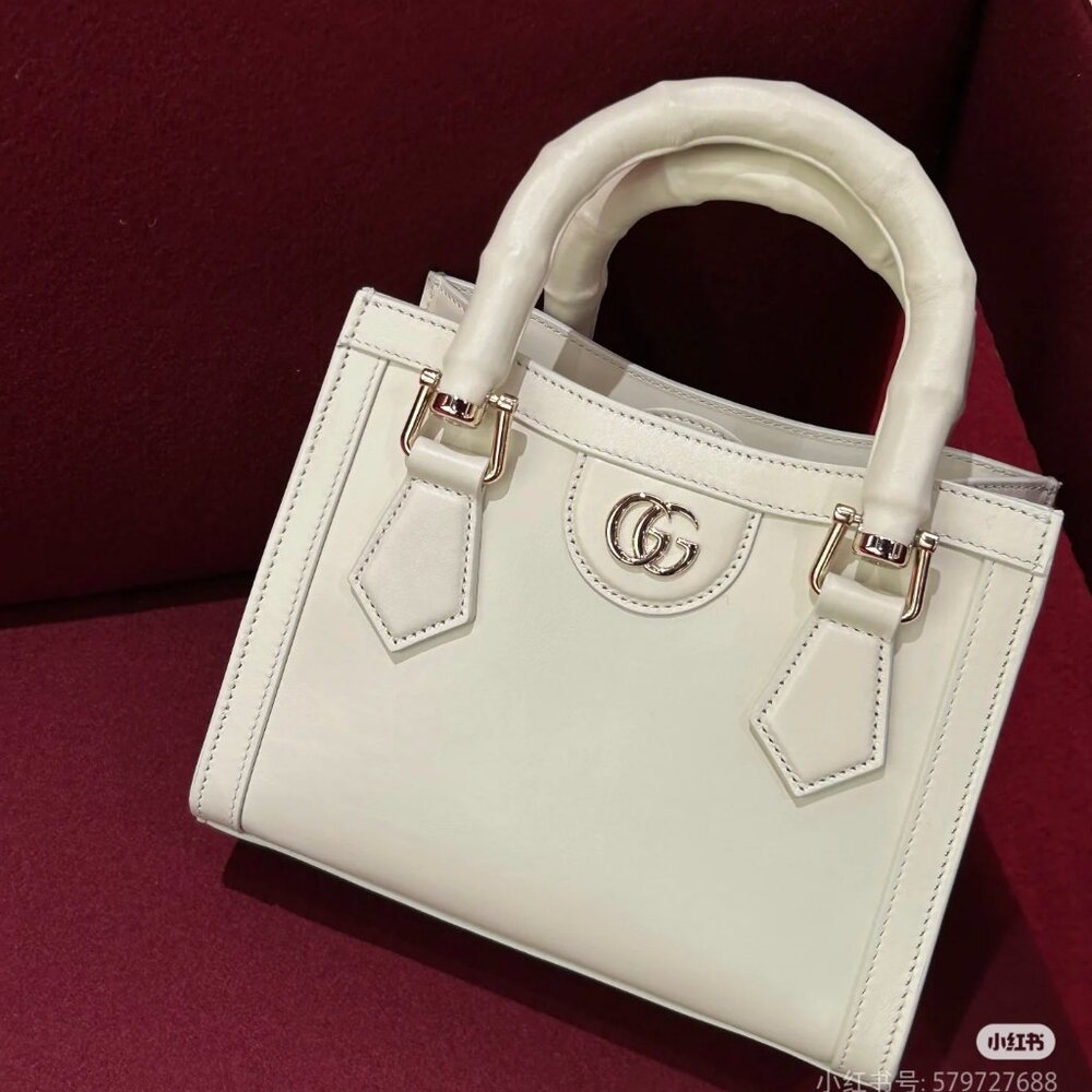 Gucci bags are new, trendy and versatile, interpreting high-end fashion attitude